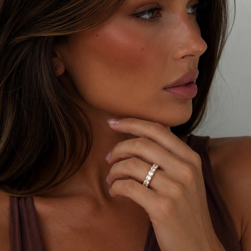 Pavé CZ Cluster Ring - Macie